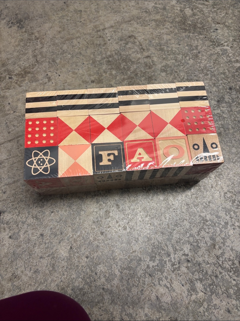 NWT FAO schwartz robot themed building blocks